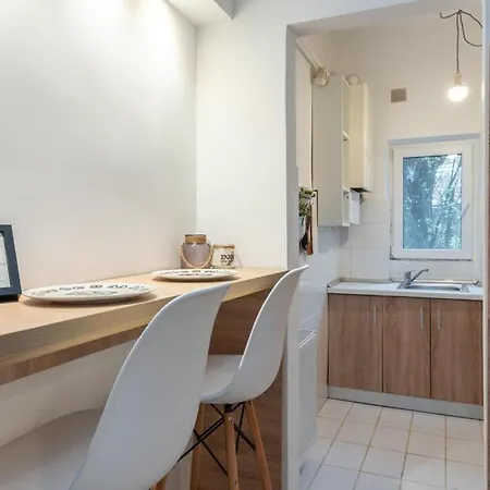 Victoria Oasis Apartment